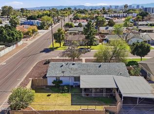 940 E Berridge Lane, Phoenix, AZ 85014