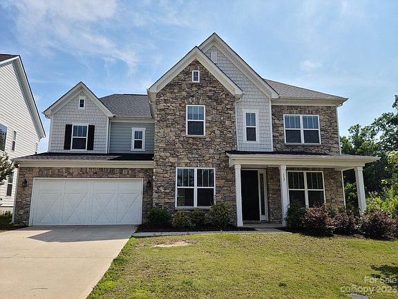 2nd image of 117 Holsworthy Dr