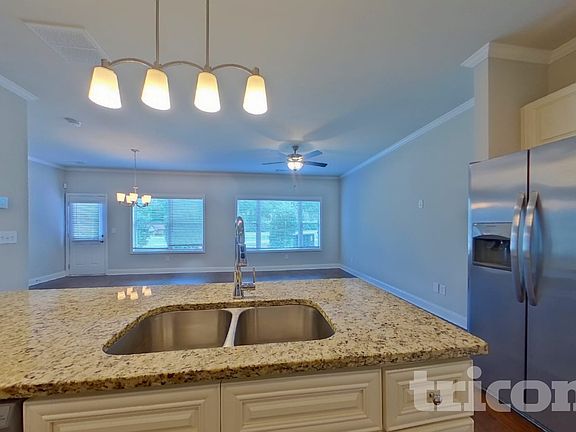 4th image of 4431 Fulson Dr