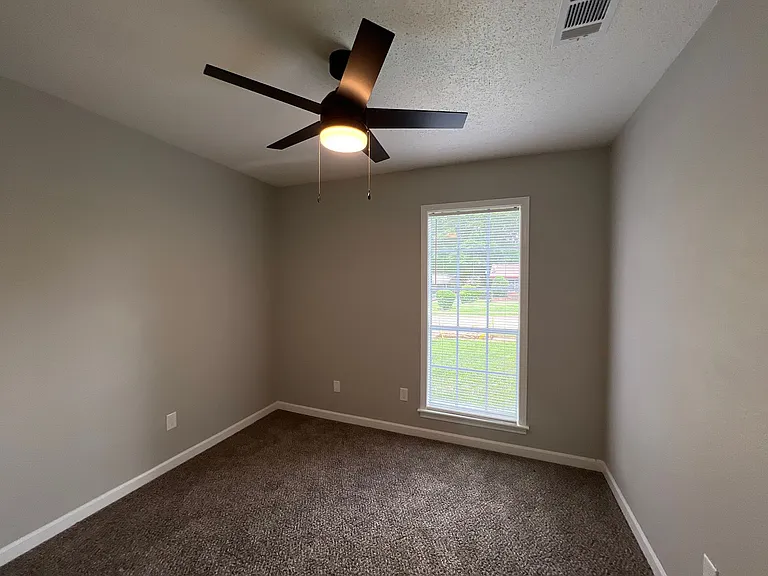 4617 Sumners Wells Rd — Photo 7