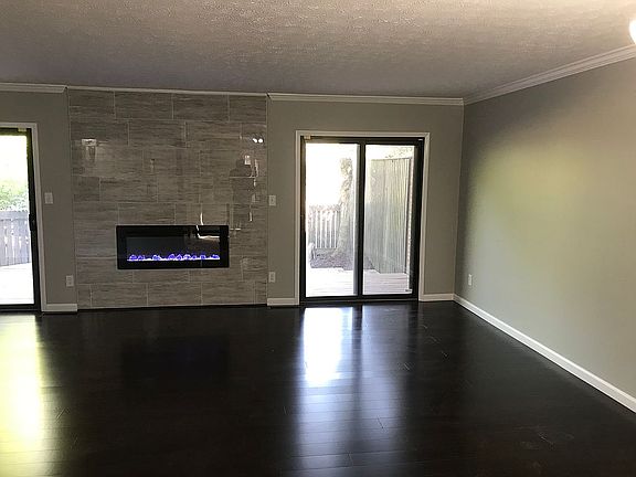 2nd image of 931 Morningstar Dr