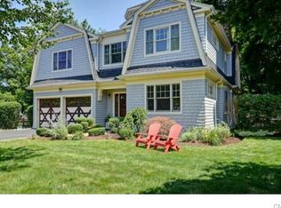 200 Lloyd Dr, Fairfield, CT 06825