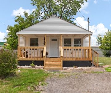 924 Oak St, Adrian, MI, 49221