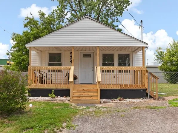 924 Oak St, Adrian, MI 49221