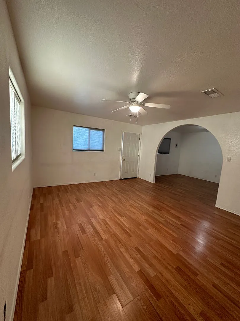 1406 Saiz Lane 1 — Photo 3