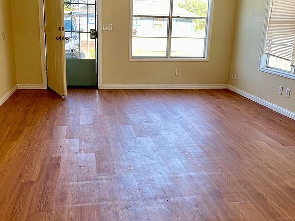 2nd image of 505 N Republic St