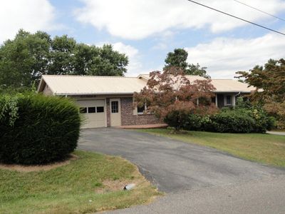 232 N Overlook Dr, Marion, VA, 24354