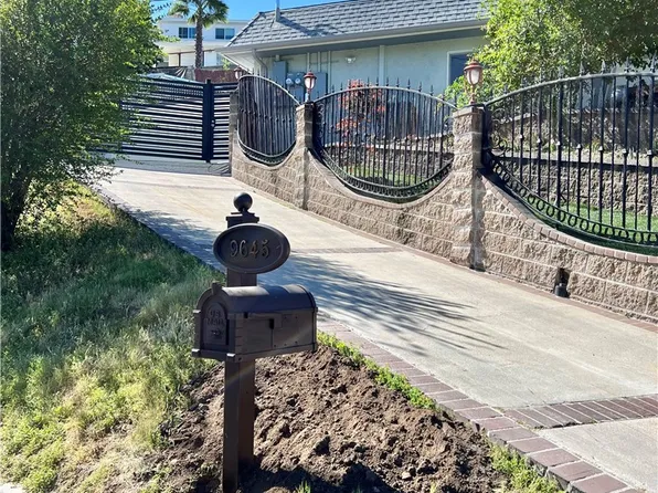 9645 Dale Ave, Sunland, CA 91040