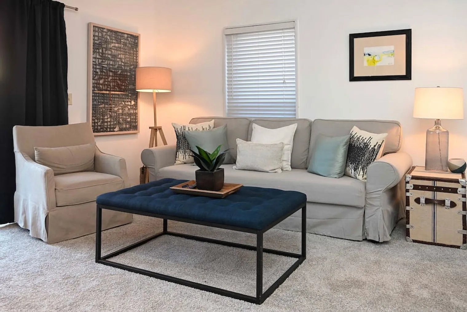 2 bed, 1.0 bath, 1184 sqft, $2,408 — Photo 3