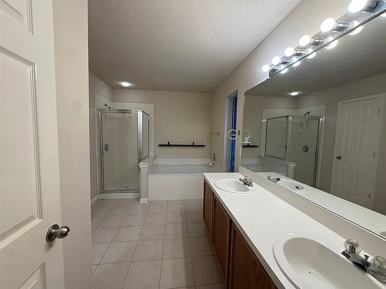 645 Arrowood Pl — Photo 10