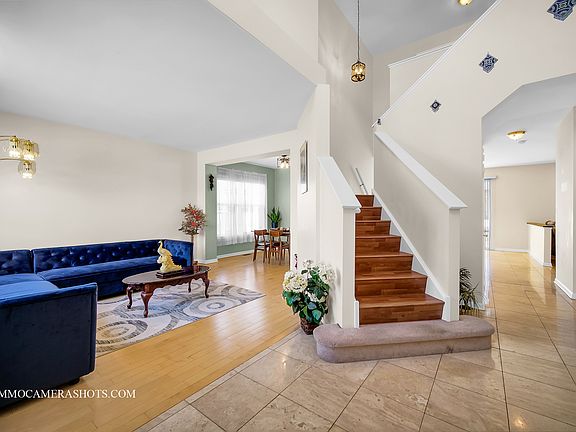 5th image of 2611 Newton Ct
