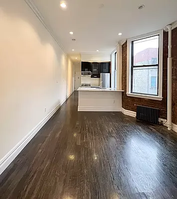 Rented by Avenues Real Estate | media 7