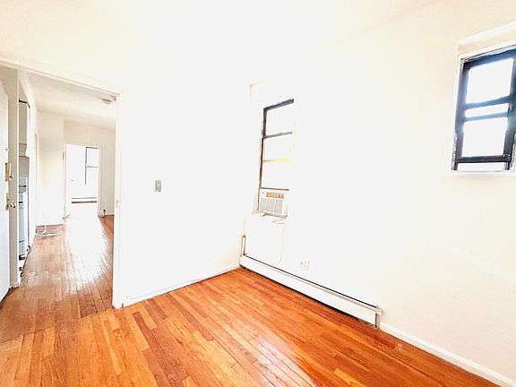 3rd image of 370 W 52nd St APT 2D