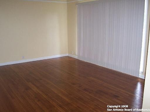 3rd image of 403 BASSWOOD DR