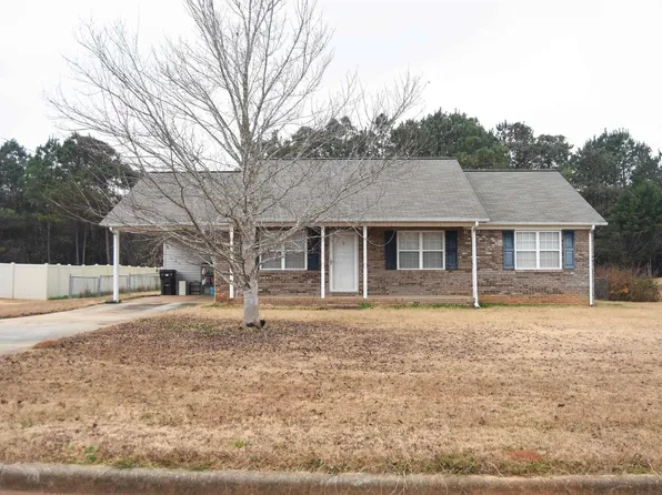 537 Bailey Rd, Weaver, AL 36277