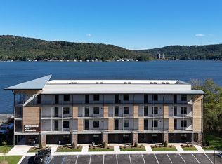 2699-403 Paddle Wheel Dr, Guntersville, AL 35976