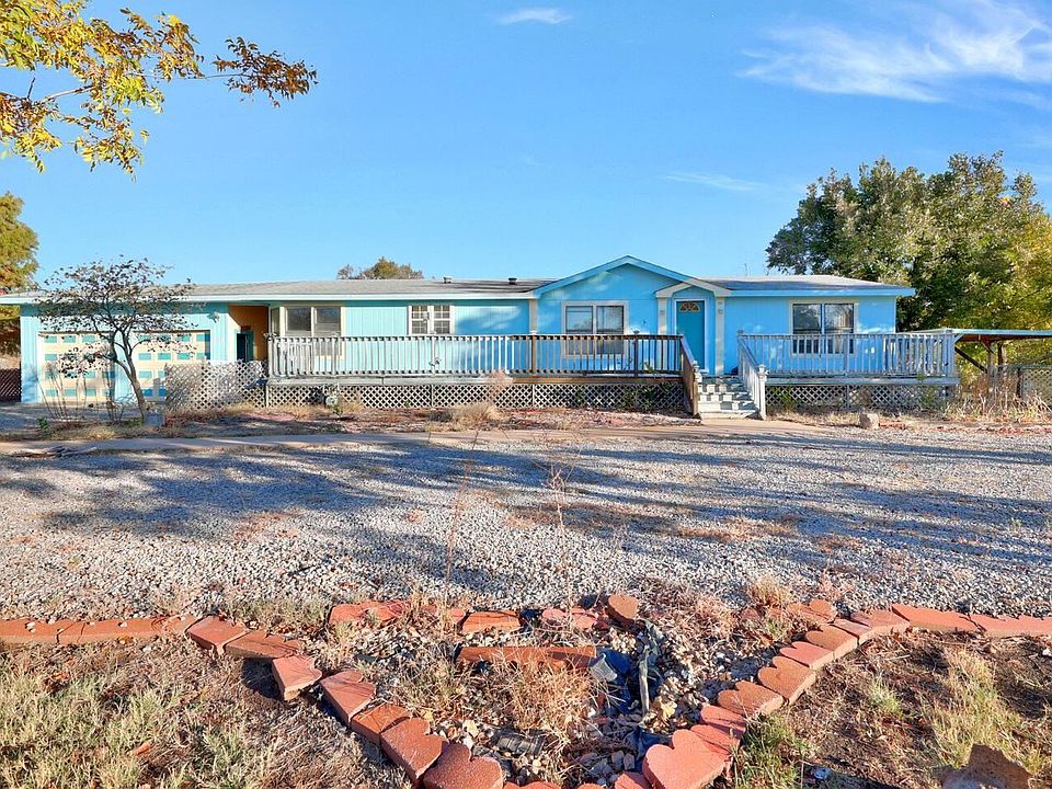 1st image of 310 E Nicole Cir