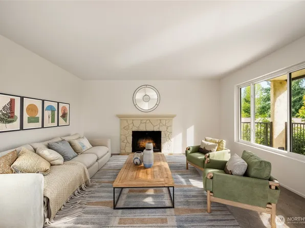 17924 23rd Lane NE #G-201, Seattle, WA 98155