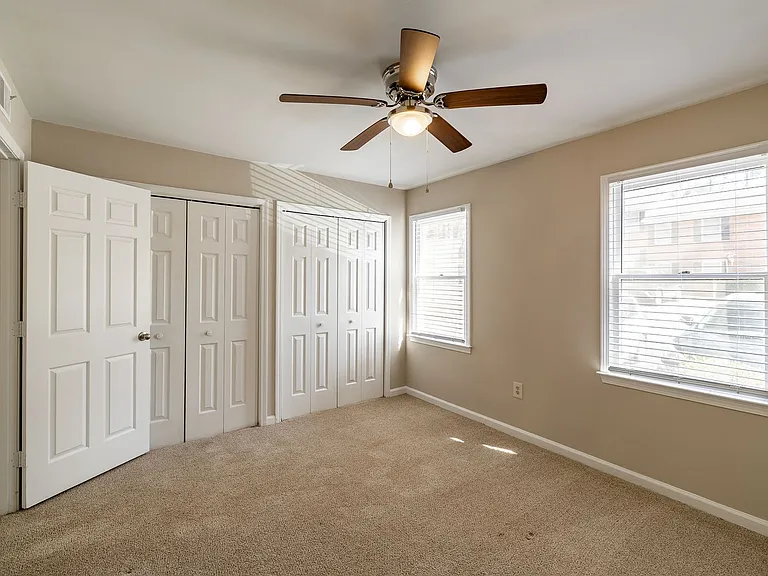 345 Research Dr — Photo 12