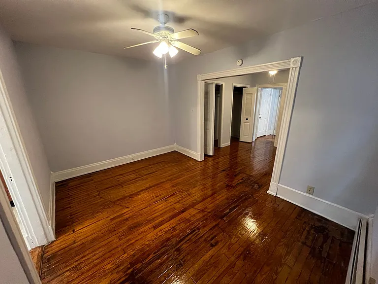 8 N. Auburn Ave. — Photo 14