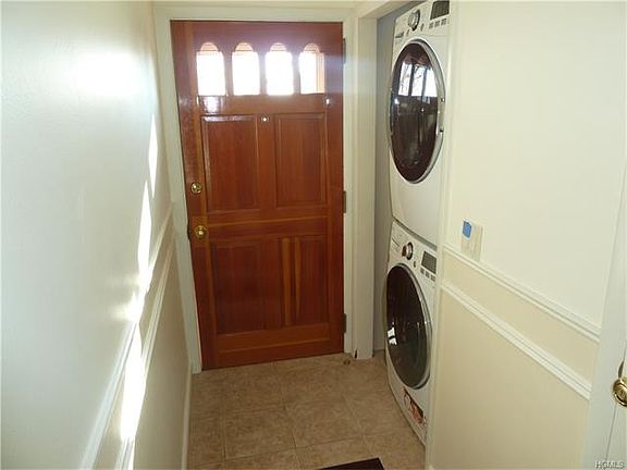 3rd image of 151 Catskill Ave #2