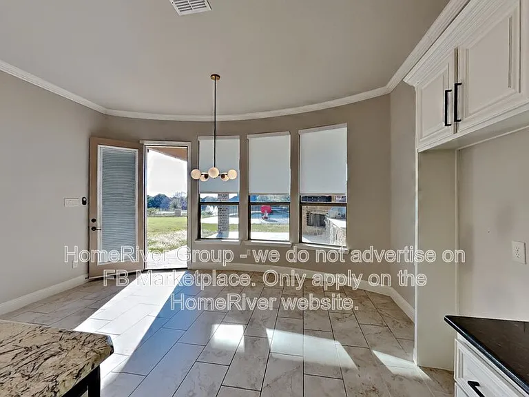 941 Jessica Ln — Photo 6