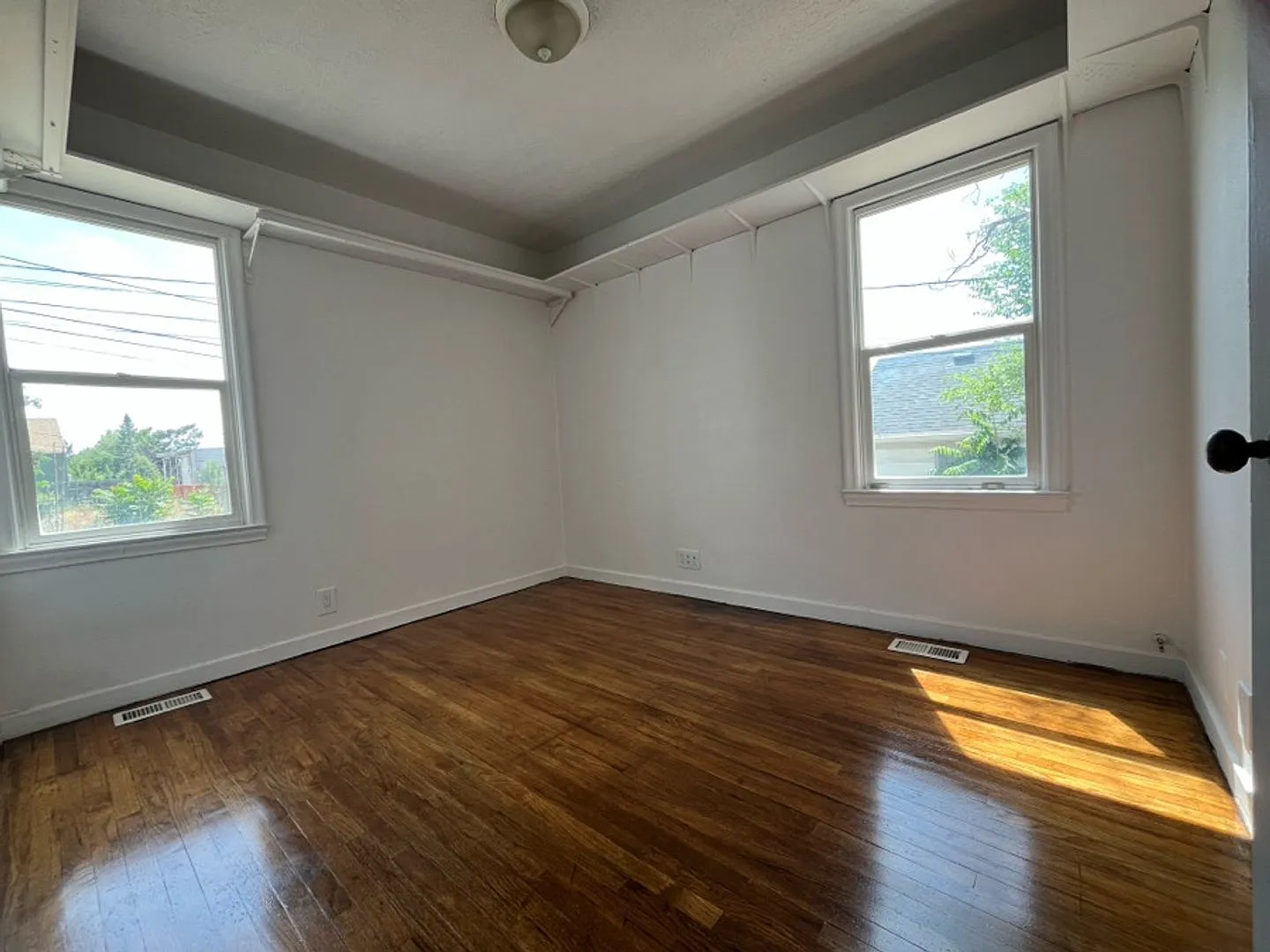 2 bed, 742 sqft, $1,450 — Photo 3