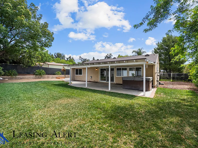 28031 Meadowcreek Rd — Photo 18