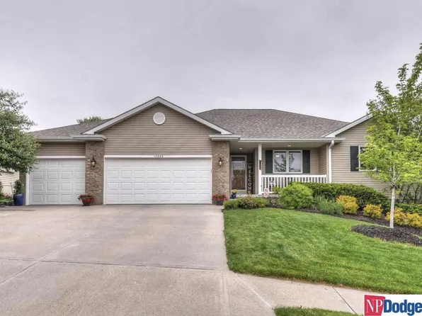 10005 S 201st St, Gretna, NE 68028
