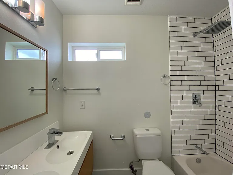 3604 Keltner Ave #B — Photo 16