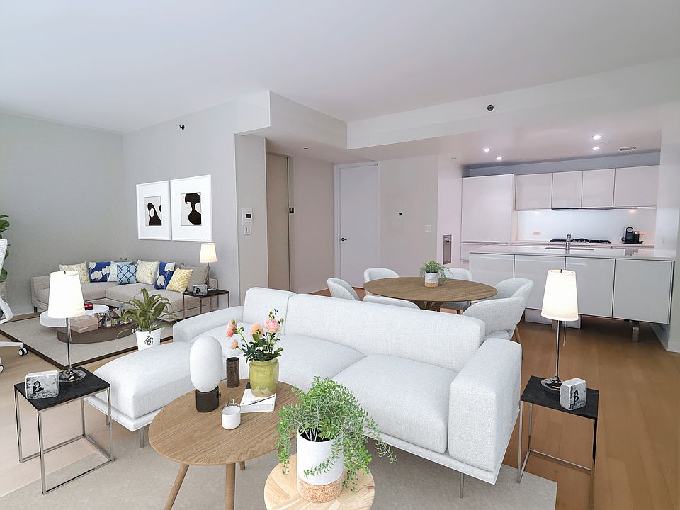 1st image of 5 E 44th St #8