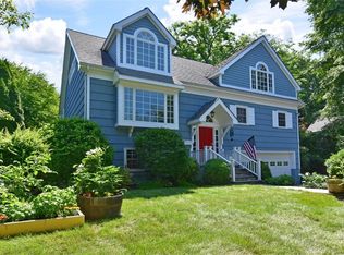 25 S Cottenet St, Irvington, NY 10533