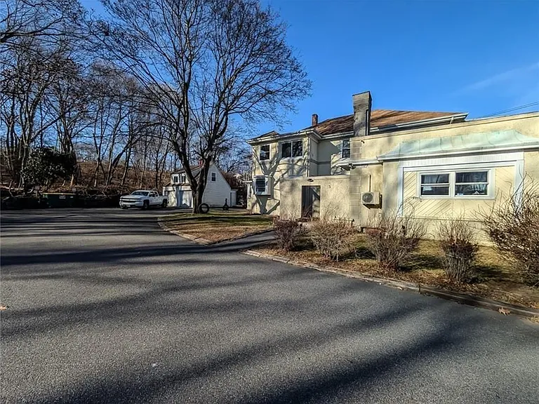 1423 Manville Rd #1 — Photo 1