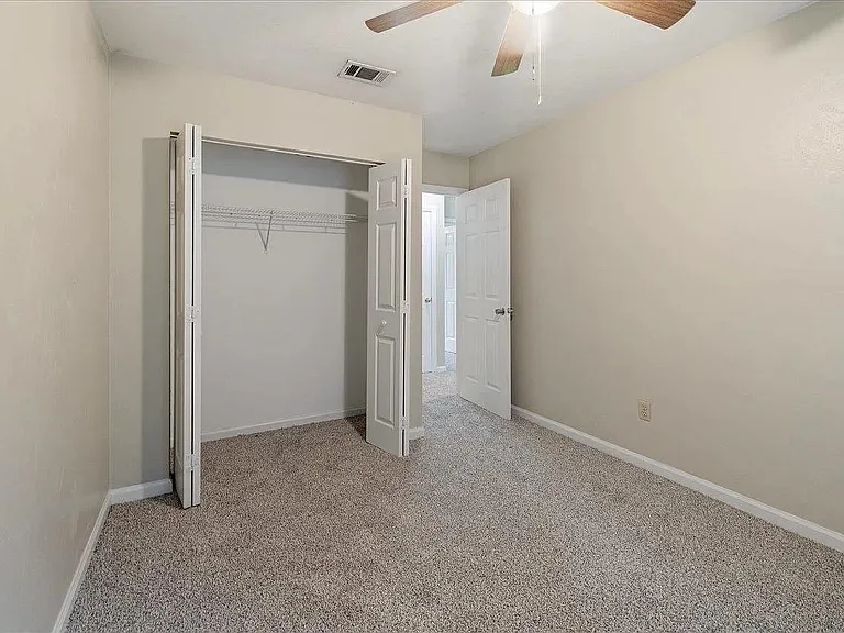 1346 Hancock St #B — Photo 23