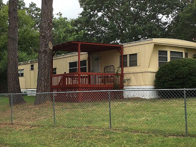 1st image of 14714 Oak Dr