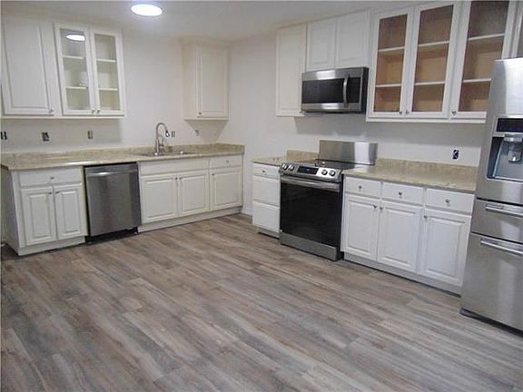 2nd image of 4133 Chateau Blvd #C