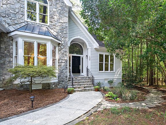 2nd image of 108 Chesley Ct