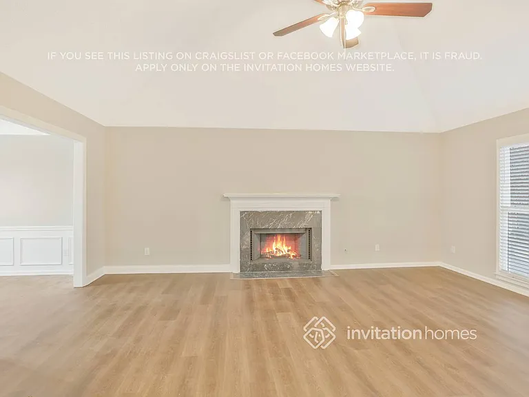 307 Clubhouse Ct NW — Photo 4