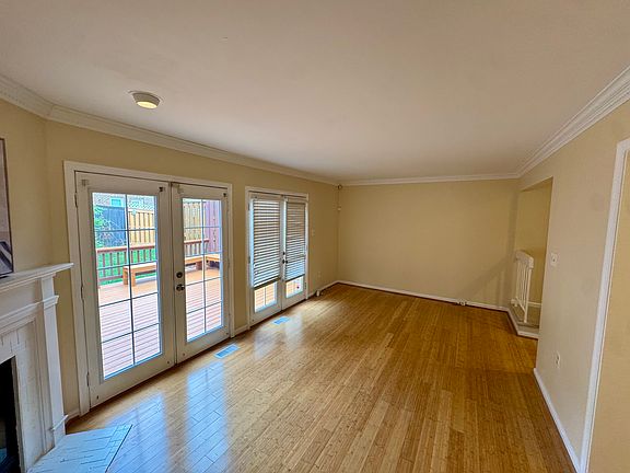 5th image of 17 Hickory Hill Ct