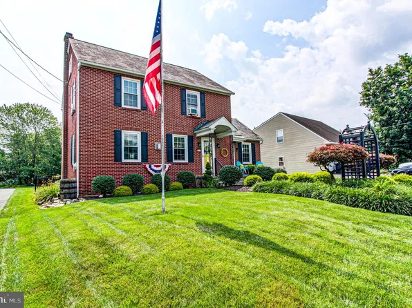 336 E Broad St, Trumbauersville, PA 18970