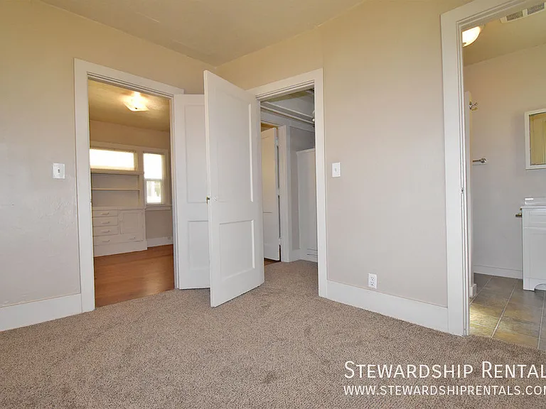 2024 Emerald St #5 — Photo 8