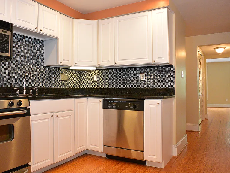 732 Light St #B — Photo 8