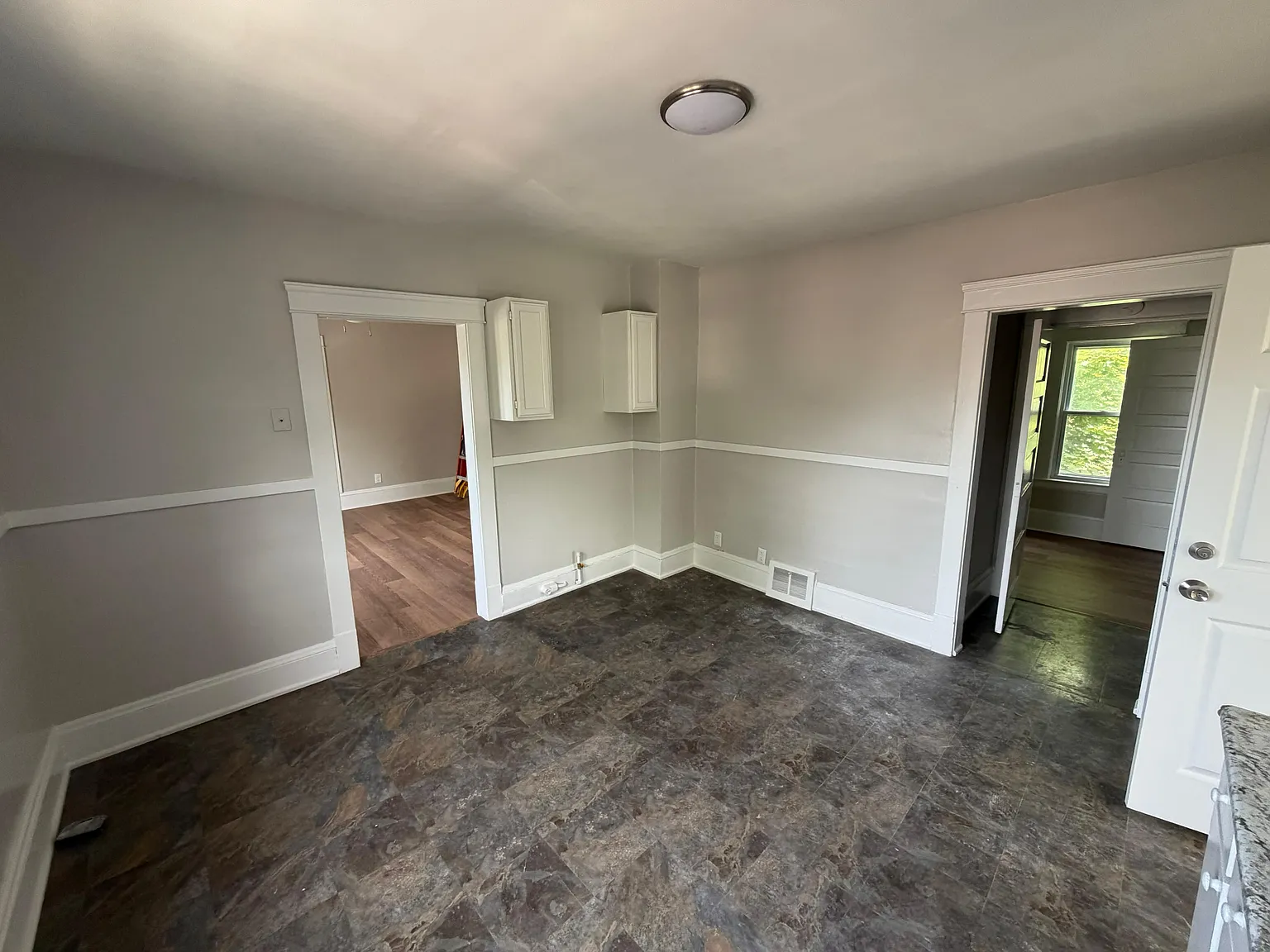 41391 Cherokee Ave — Photo 2