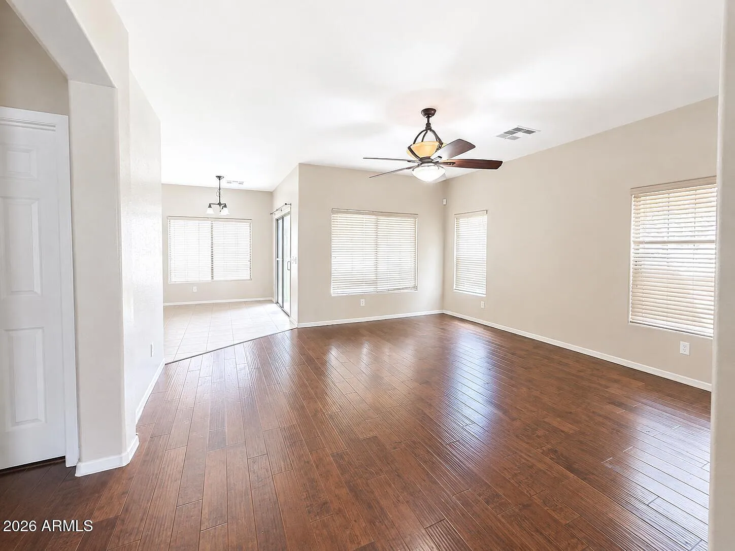 3 bed, 2.5 bath, 1790 sqft, $2,200 — Photo 4