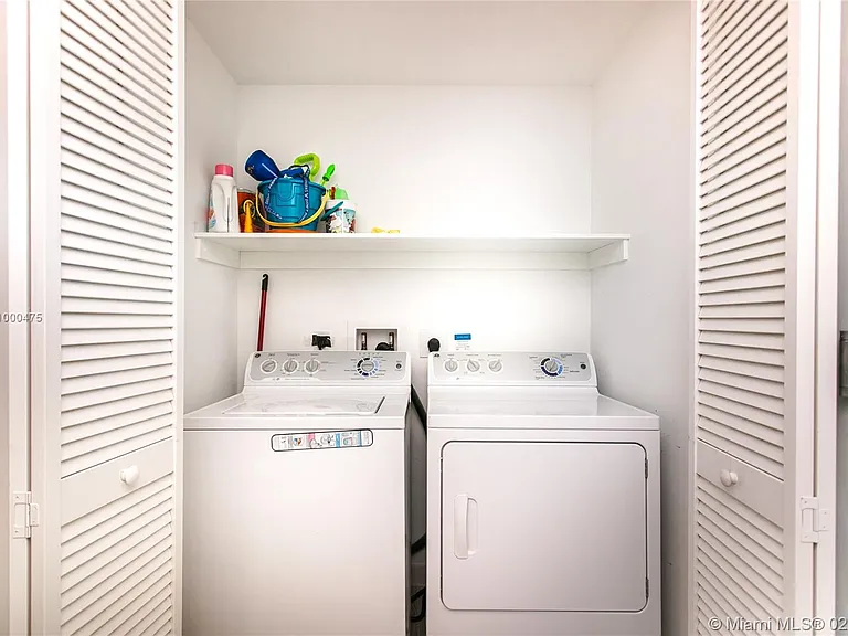 2600 E Hallandale Beach Blvd #T2002 — Photo 23