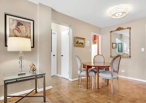 Sold by Engel & Völkers New York City | media 14