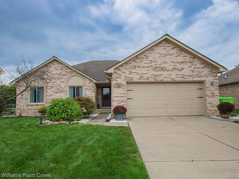 1st image of 15718 Mulberry Dr