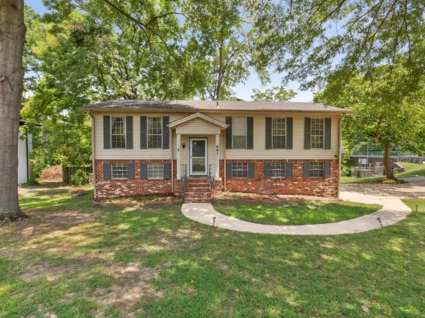 801 Frontier Dr, Pelham, AL 35124