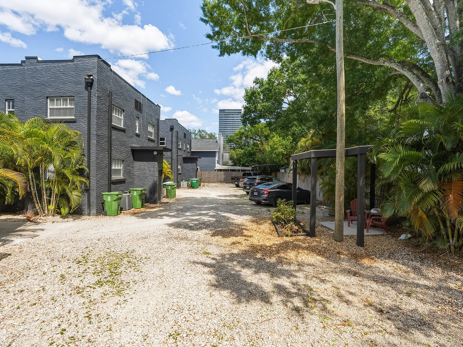 2 bed, 850 sqft, $1,790 — Photo 3