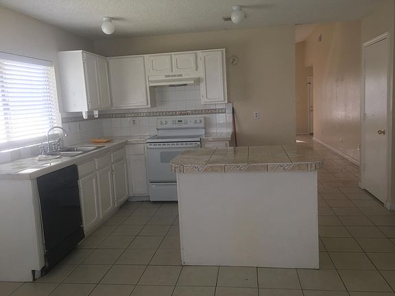 5th image of 1125 Garden Terrace Dr